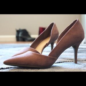 OLD NAVY Blush Suede 3” Heels 9